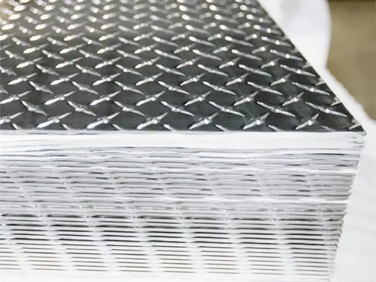 Aluminum diamond tread plate