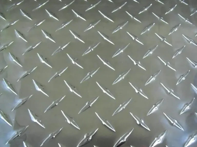 Aluminum diamond tread plate