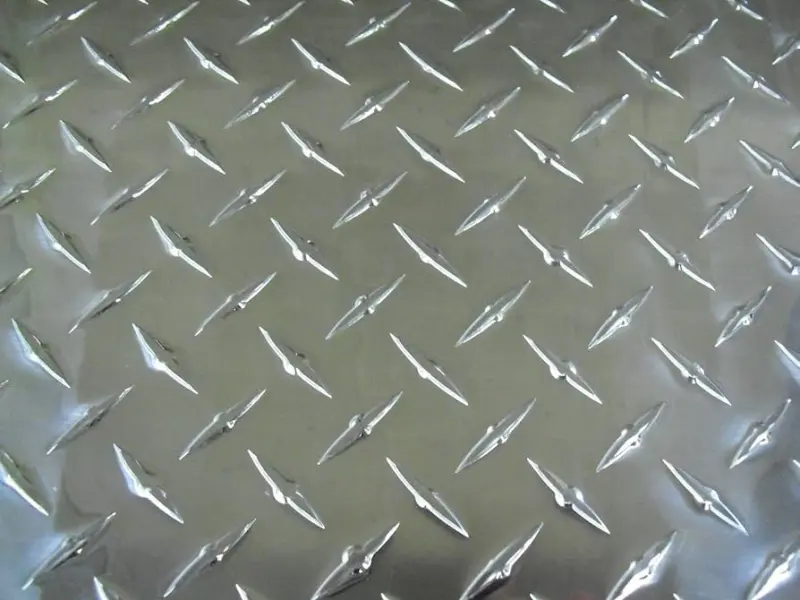 Aluminum diamond tread plate